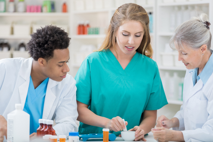 pharmacist training pharmacy technicians